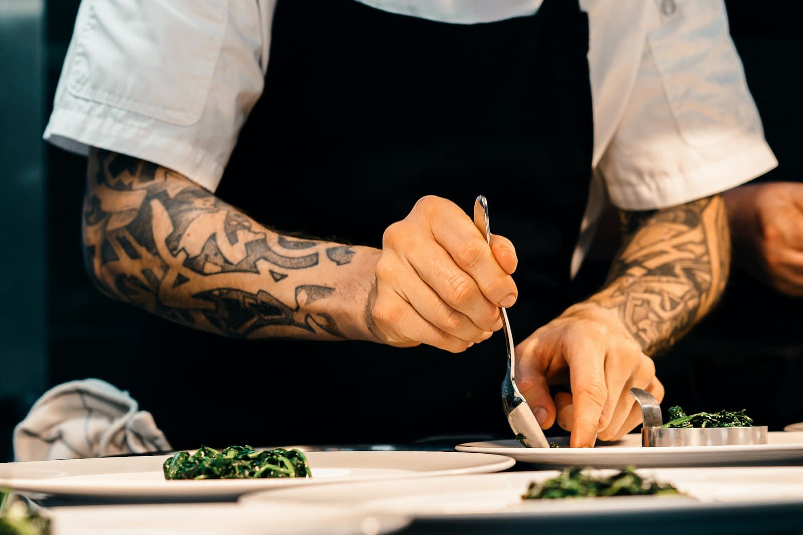 Antoine en cuisine chez Complices